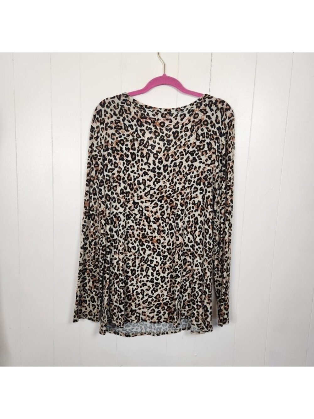 Maurices 24/7 Leopard Animal Print Long Sleeve Tee Stretch T-Shirt Size XL - Picture 4 of 8